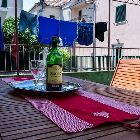 Anemare ~ Near By Split And Trogir Apartment *